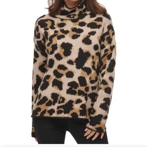 DKNY Cheetah Print Short Cowl Turtleneck Heavy Sweater Women’s Medium